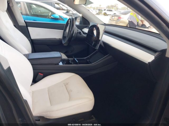 2020 TESLA MODEL Y 5YJYGDEFXLF058707 Photo 4