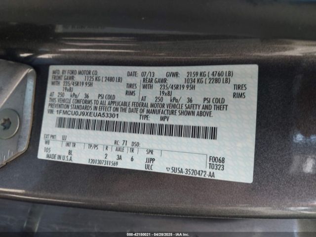 1FMCU0J9XEUA53301 Ford Escape Titanium