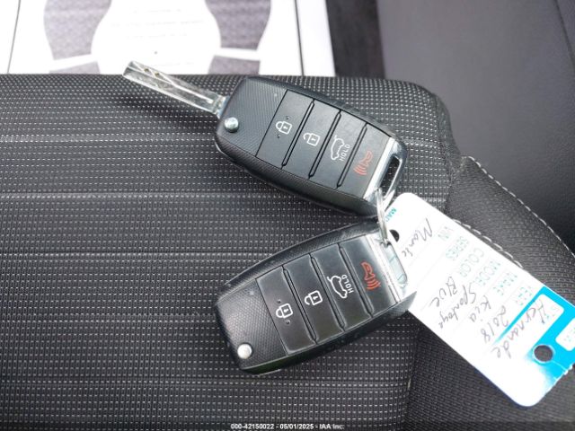 KNDPM3AC2J7339672 KIA Sportage Lx