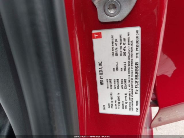 5YJ3E1EB8JF096249 Tesla Model 3 Long Range/performance