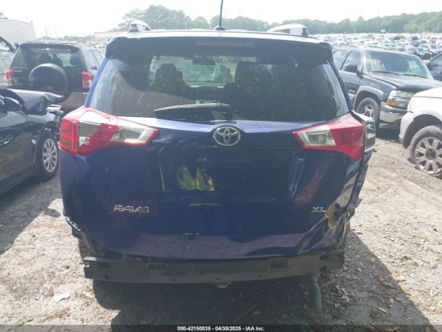 2T3WFREV3EW112070 Toyota Rav4 Xle