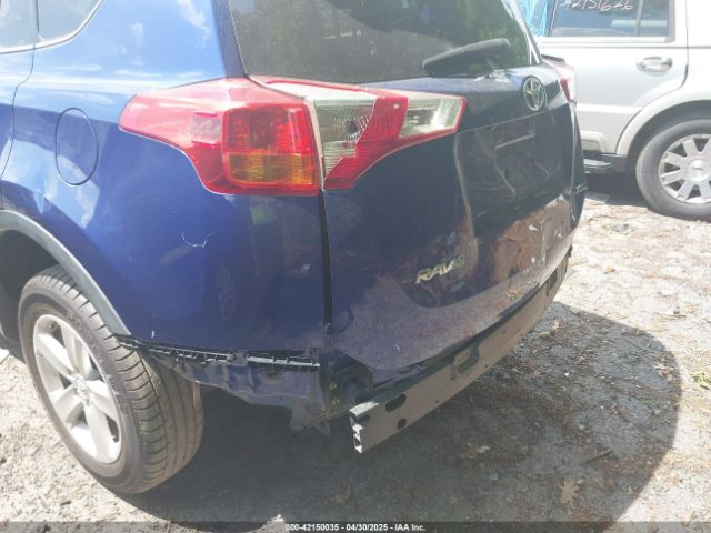 2T3WFREV3EW112070 Toyota Rav4 Xle