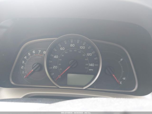 2T3WFREV3EW112070 Toyota Rav4 Xle