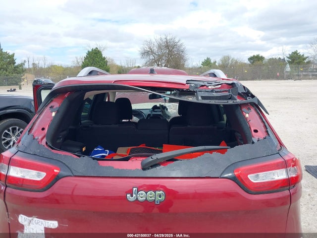 1C4PJLCS3EW143362 Jeep Cherokee Latitude
