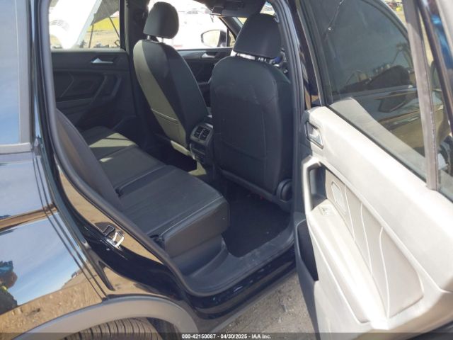 3VV8B7AX0RM233518 Volkswagen Tiguan 2.0t Se R-line Black