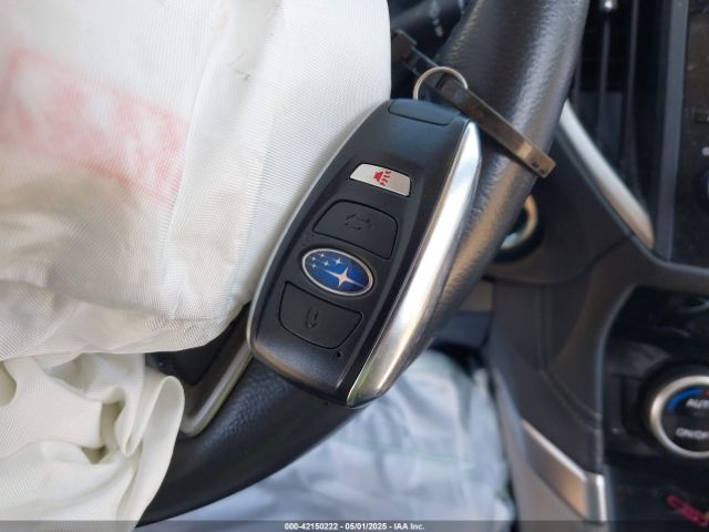JF2SKASC3KH551643 Subaru Forester Limited