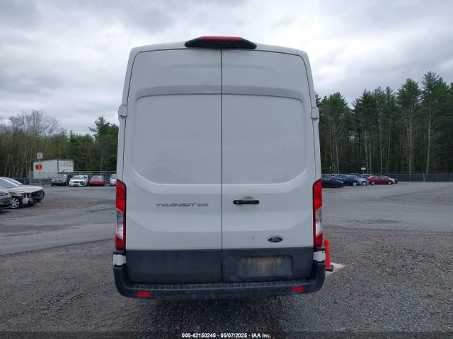 1FTBR3X85NKA74408 Ford Transit-250 Cargo Van