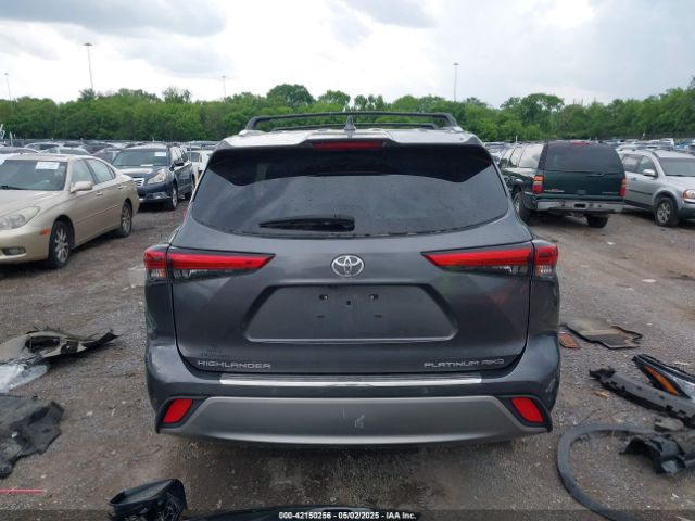 5TDKDRBH2PS510149 Toyota Highlander Platinum