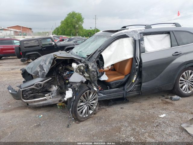 5TDKDRBH2PS510149 Toyota Highlander Platinum
