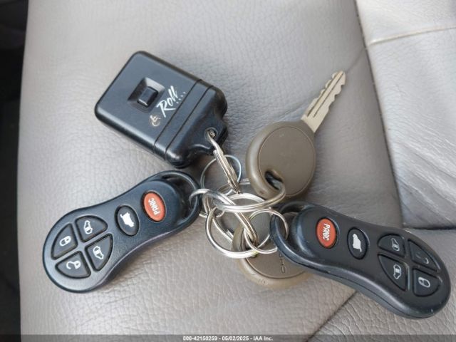 2001 CHRYSLER TOWN & COUNTRY 2C8GP54L81R374793 Photo 10