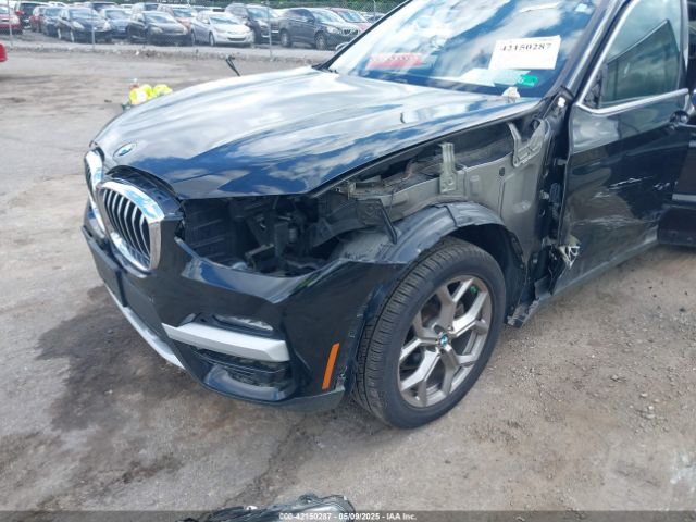 5UXTY5C0XM9F11085 BMW X3 Xdrive30i
