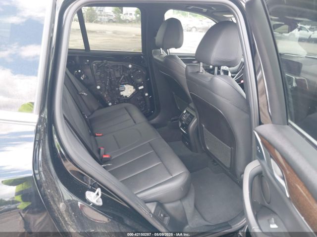 5UXTY5C0XM9F11085 BMW X3 Xdrive30i