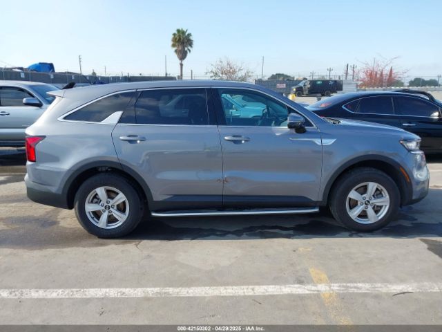 5XYRGDLC2MG038877 KIA SORENTO LX