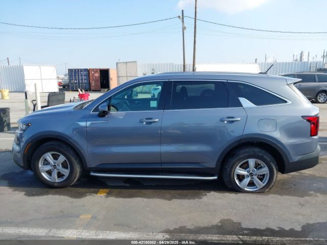 5XYRGDLC2MG038877 KIA SORENTO LX