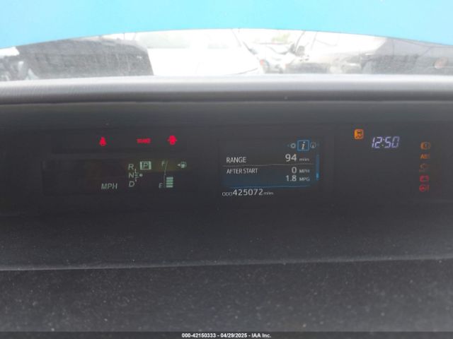 JTDZN3EU8GJ050638 Toyota Prius V Five
