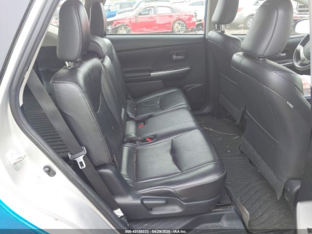 JTDZN3EU8GJ050638 Toyota Prius V Five