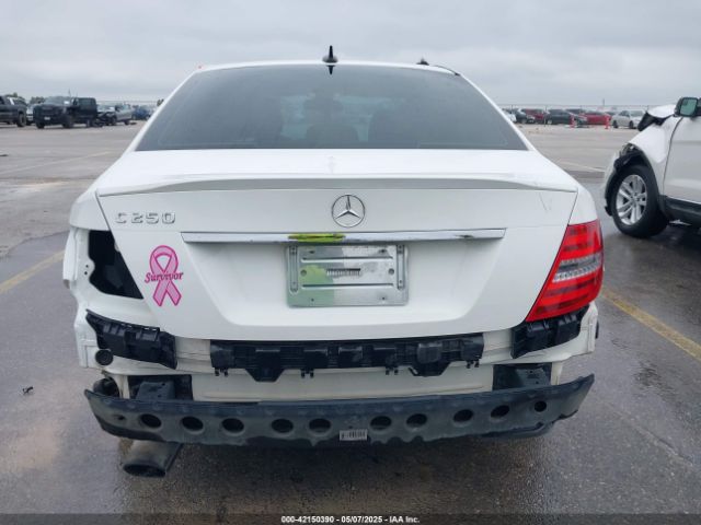 WDDGF4HB0EA958816 Mercedes-Benz C-class C 250 Sport/luxury