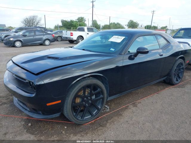 2C3CDZAG8FH703839 Dodge Challenger Sxt