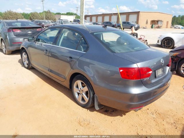 3VWLL7AJ2EM410692 Volkswagen Jetta 2.0l Tdi