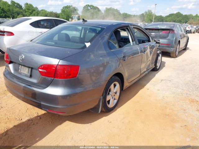 3VWLL7AJ2EM410692 Volkswagen Jetta 2.0l Tdi