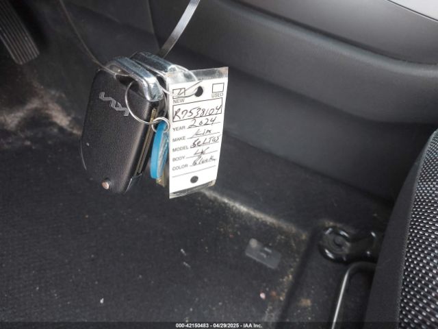 KNDEPCAA6R7538104 KIA Seltos Lx