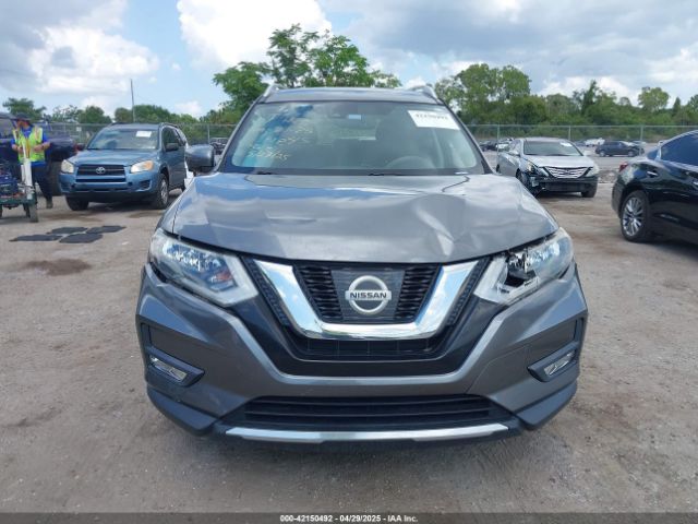 JN8AT2MTXHW403041 Nissan Rogue Sl