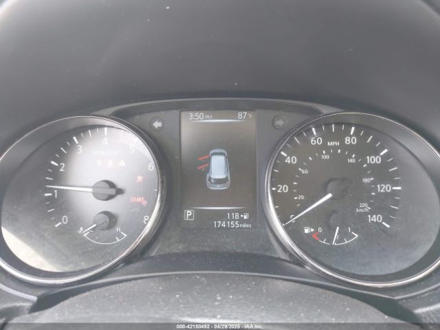 JN8AT2MTXHW403041 Nissan Rogue Sl