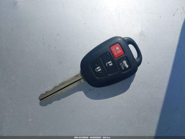 5YFBURHE6GP558159 Toyota Corolla Le Plus