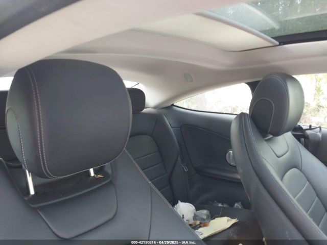 WDDWJ4KB7HF438235 Mercedes-Benz C 300 4matic