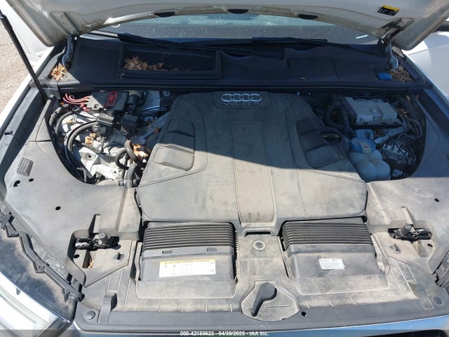 2017 AUDI Q7 WA1LAAF74HD010923 Photo 9