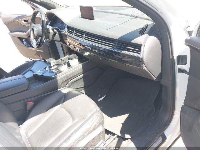 2017 AUDI Q7 WA1LAAF74HD010923 Photo 4