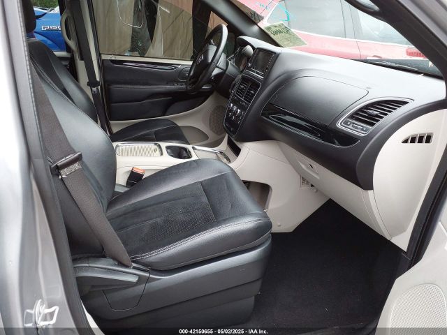 2C4RDGCG4JR297858 Dodge Grand Caravan Sxt