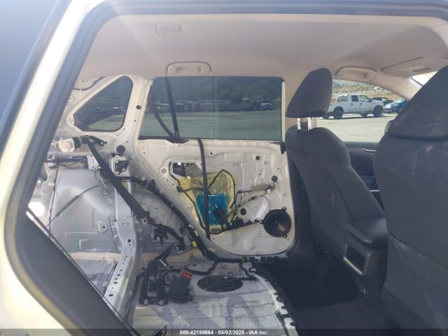 JTMK1RFV0LD060130 Toyota RAV4 LE