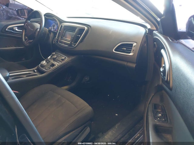 Chrysler 200 Limited 2016 1C3CCCAB2GN155107 Image 5