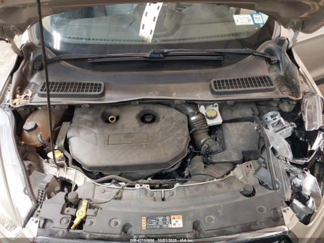 1FMCU9G95HUD33403 Ford ESCAPE SE