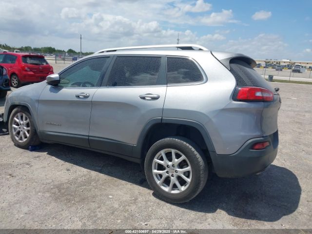 1C4PJLCB3GW273029 Jeep Cherokee Latitude