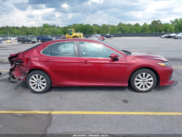 4T1B11HK0JU568028 Toyota CAMRY LE