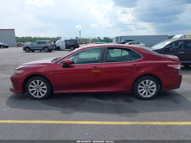 4T1B11HK0JU568028 Toyota CAMRY LE
