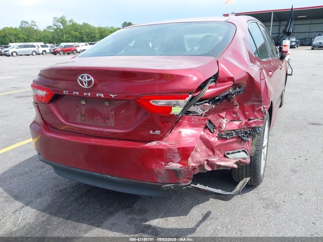4T1B11HK0JU568028 Toyota CAMRY LE