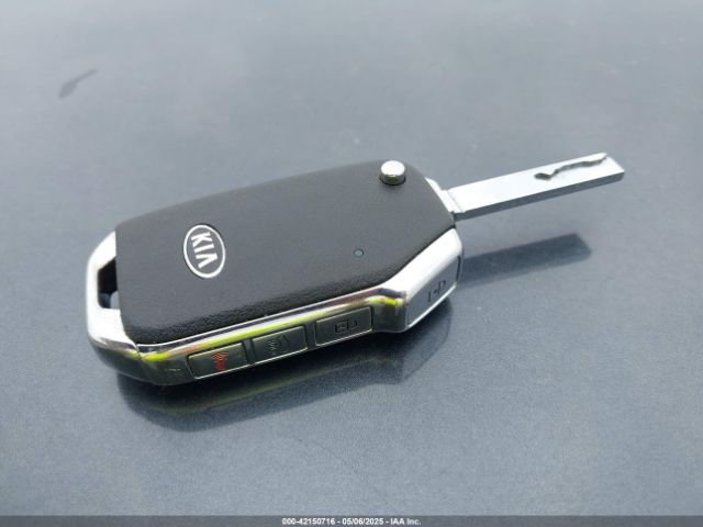 3KPF24AD9KE036213 KIA mpi nu