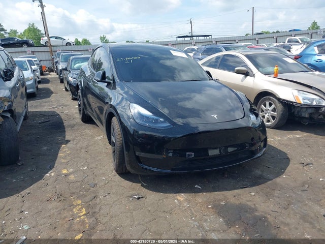 2025 TESLA MODEL Y 7SAYGDED9SA356355