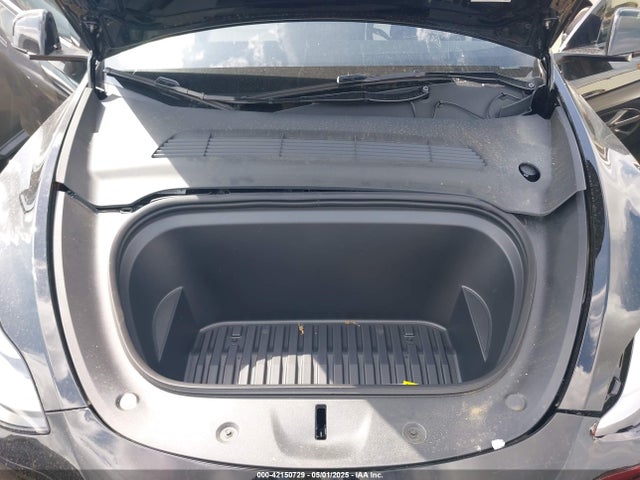 2025 TESLA MODEL Y 7SAYGDED9SA356355 Photo 9