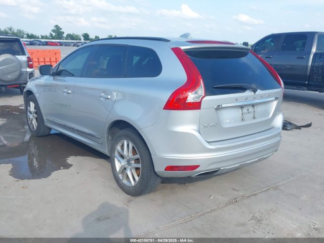 2017 VOLVO XC60 YV440MDJ0H2089903 Photo 2