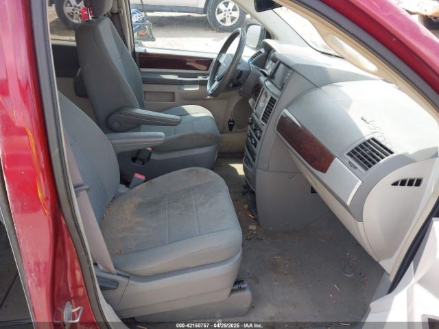 2010 CHRYSLER TOWN & COUNTRY 2A4RR5D11AR315761 Photo 4