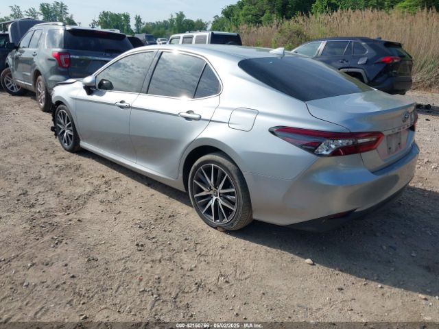 4T1F11AK9NU020501 Toyota CAMRY XLE