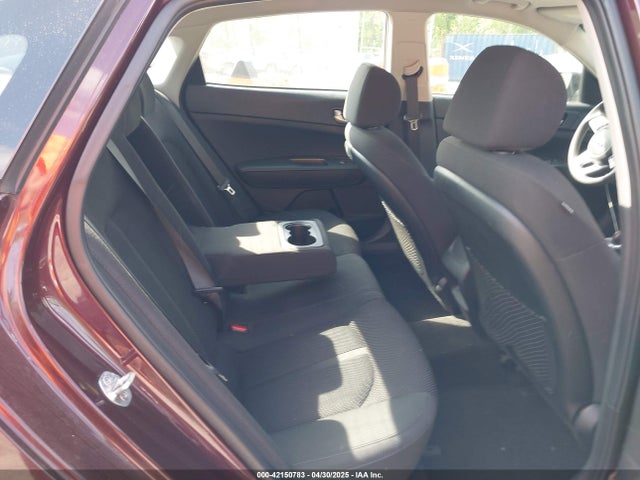 5XXGT4L38KG320364 KIA Optima Lx
