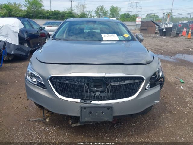 1G4ZR5SS6HU165169 Buick Lacrosse Premium