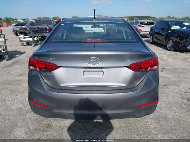 3KPC24A32JE011551 Hyundai Accent Sel