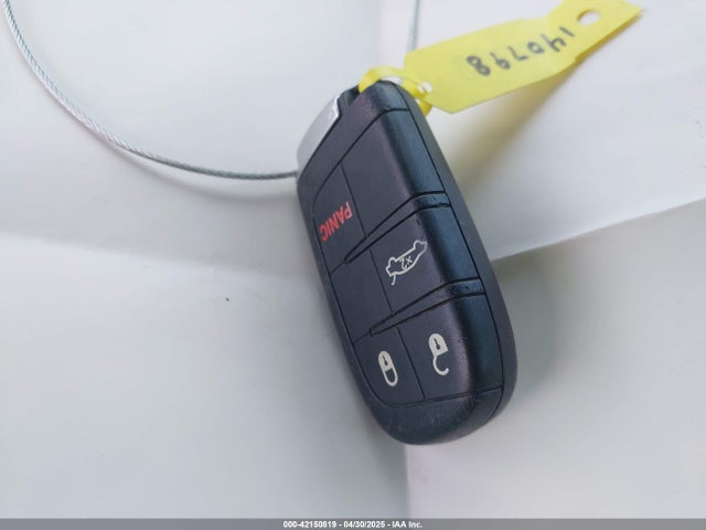 2C3CCAAG6EH231059 Chrysler 300