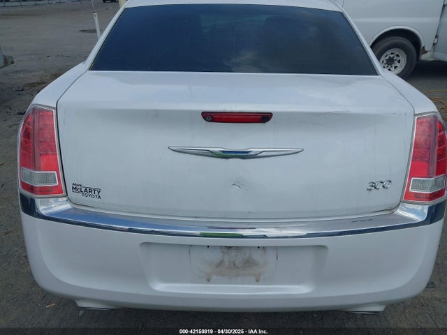 2C3CCAAG6EH231059 Chrysler 300